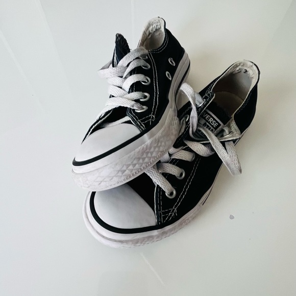 2 pairs of shoes - Picture 9 of 11